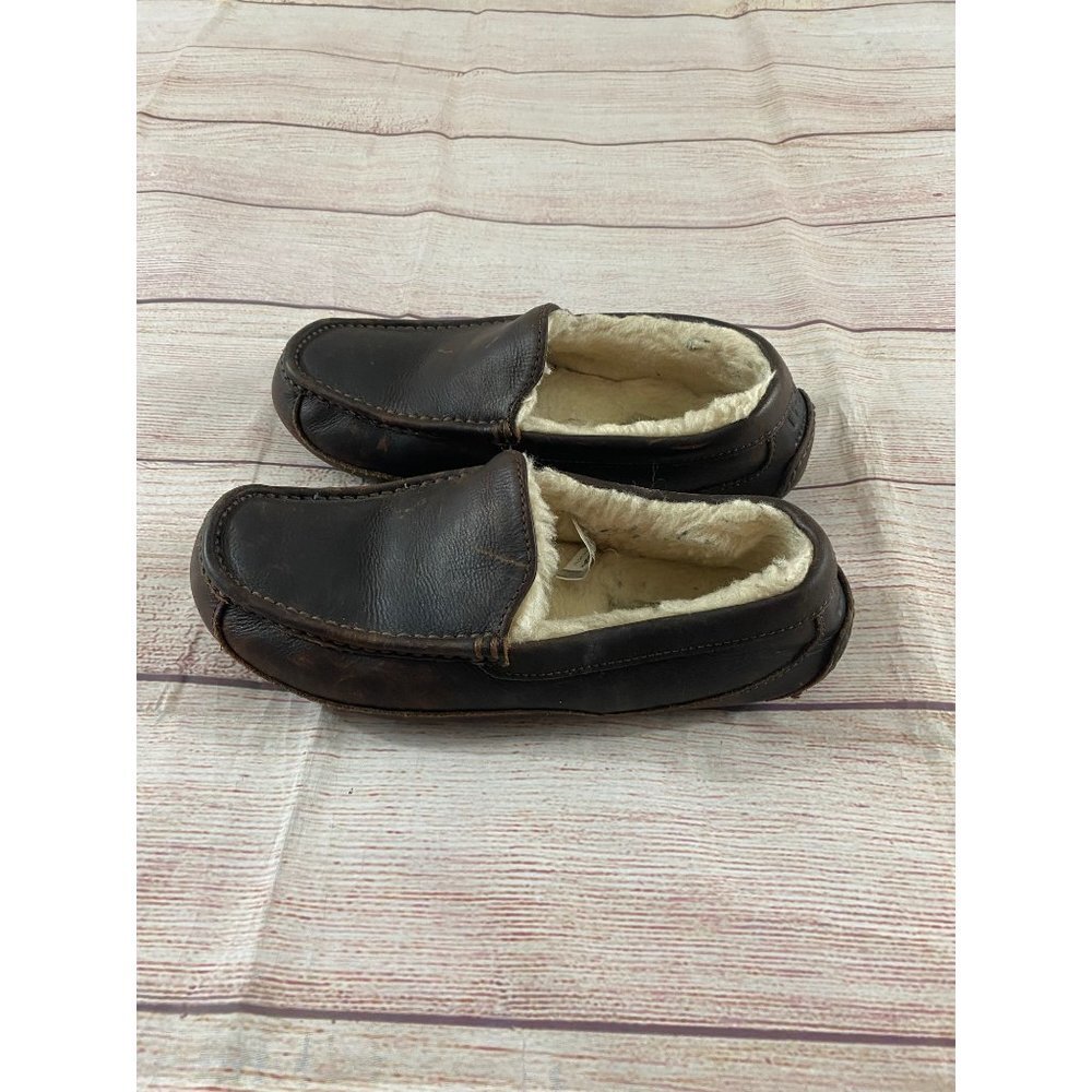 UGG Ascot Leather Moccasin Slippers Dark Brown Sheepskin.- 7
